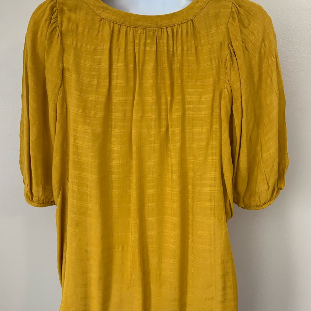 Universal Thread Top - Picture 2 of 16